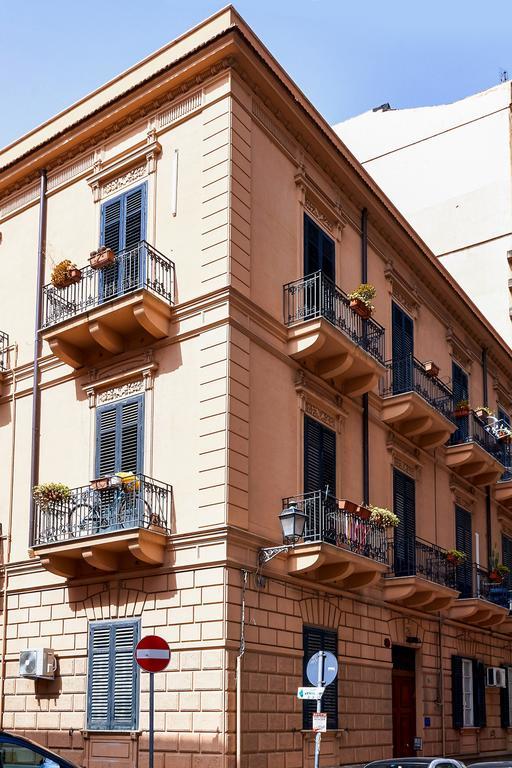 Palermo Al Centro - Appartamento Fiume Dış mekan fotoğraf